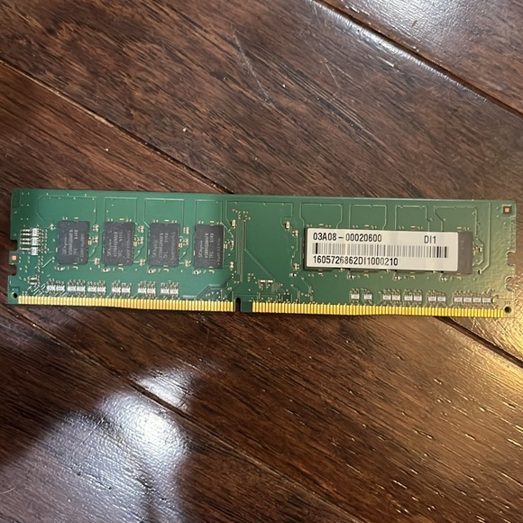 8GB of RAM - Picture 2 of 4